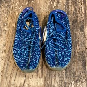 Light up shoes size 26 boys